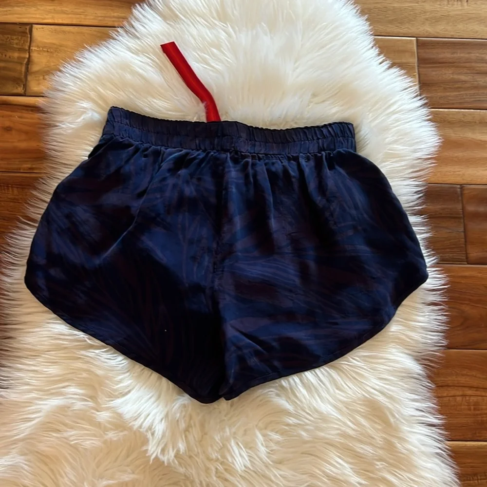 Left On Friday Day Trip Short HIGH RISE, ELASTIC WAIST, BRIEF LINER SMALL NWT - Picture 6 of 11